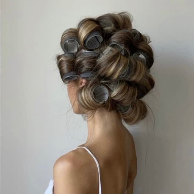 ✨Summer blowout membership at Karacoco hair in New Berlin, WI